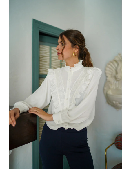 Blusa volante de pico