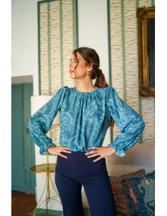 Blusa estampada cuello frunce