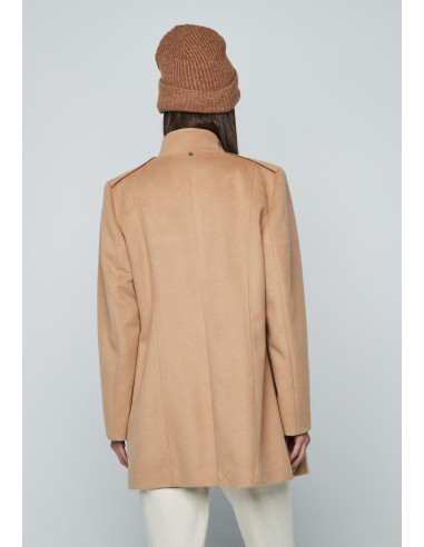 Abrigo corto camel