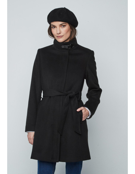 Abrigo corto cinturón negro