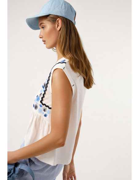 Camiseta flores ondas