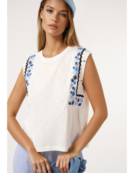 Camiseta flores ondas