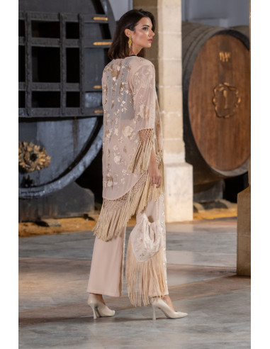 Chaqueta amorosa beige