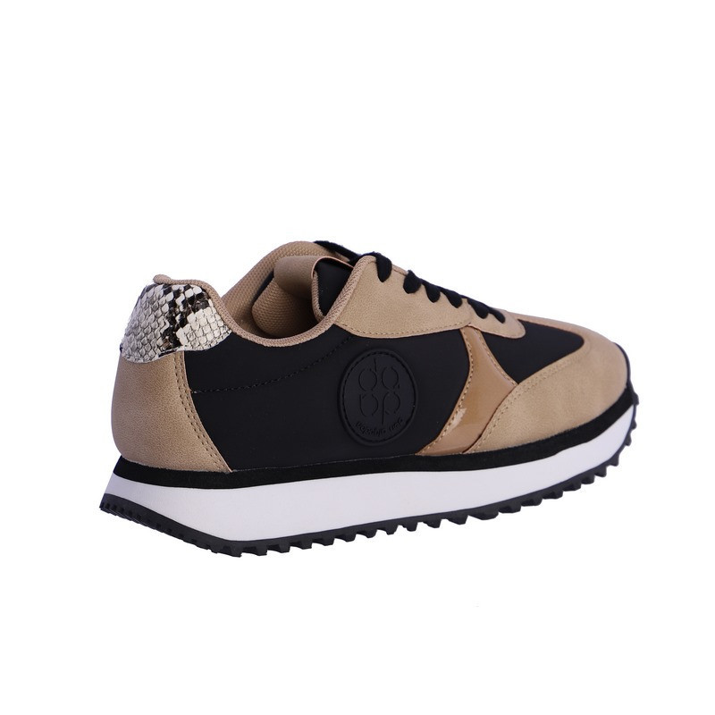 Zapatillas marrón y negras de piel sintética