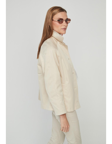 Gabardina trench corta